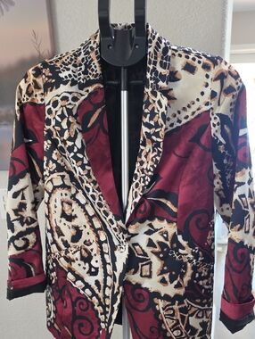 Chico's Satin Ladies Printed Blazer Jacket in Burgundy and Cream